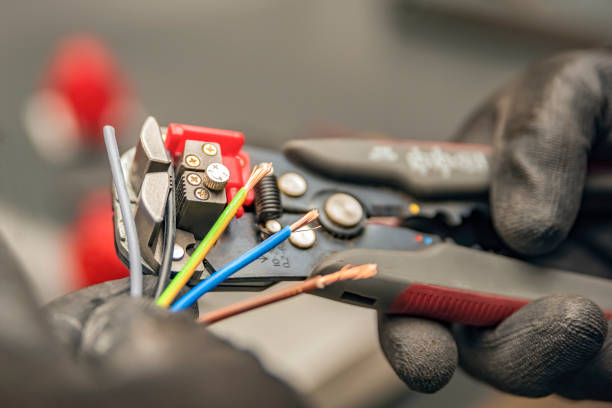 Best Affordable Electrician  in Mascot, TN